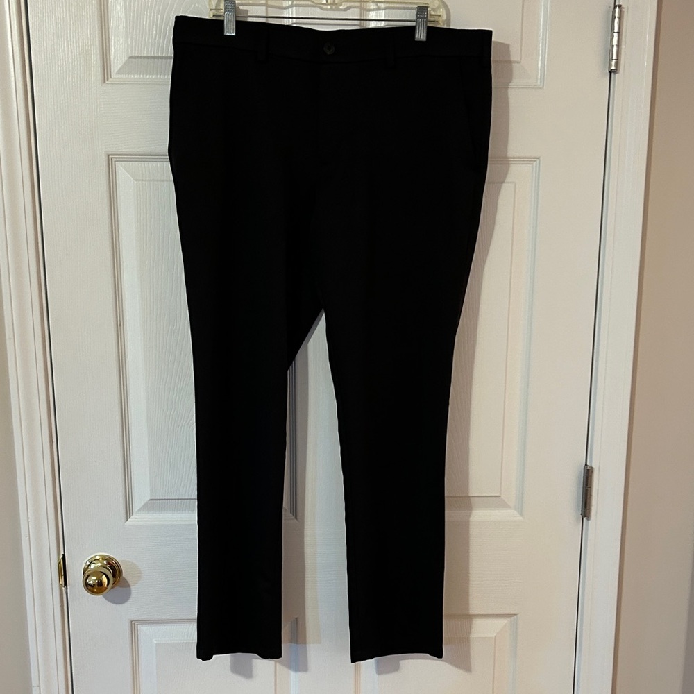 Haggar Men's Elegant Flex Waist Black Dress Pants